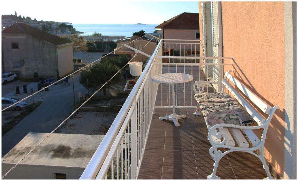 Mikelin Primošten Exterior foto
